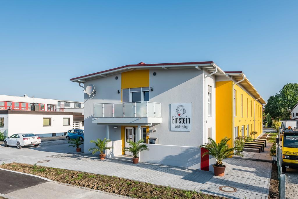 Fairsleep Motel Einstein Ердинг Екстериор снимка