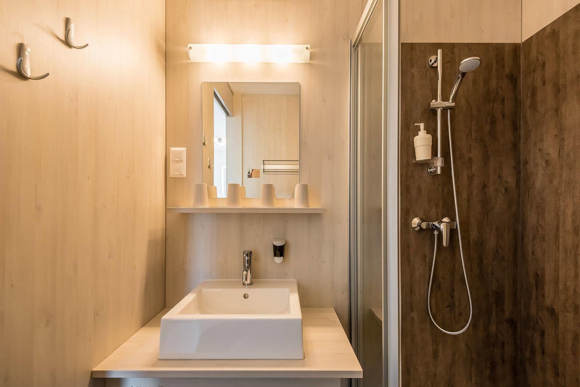 Fairsleep Motel Einstein Ердинг Екстериор снимка